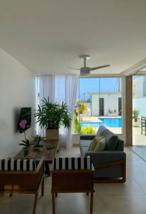 Casa com piscina em Cabo Frio